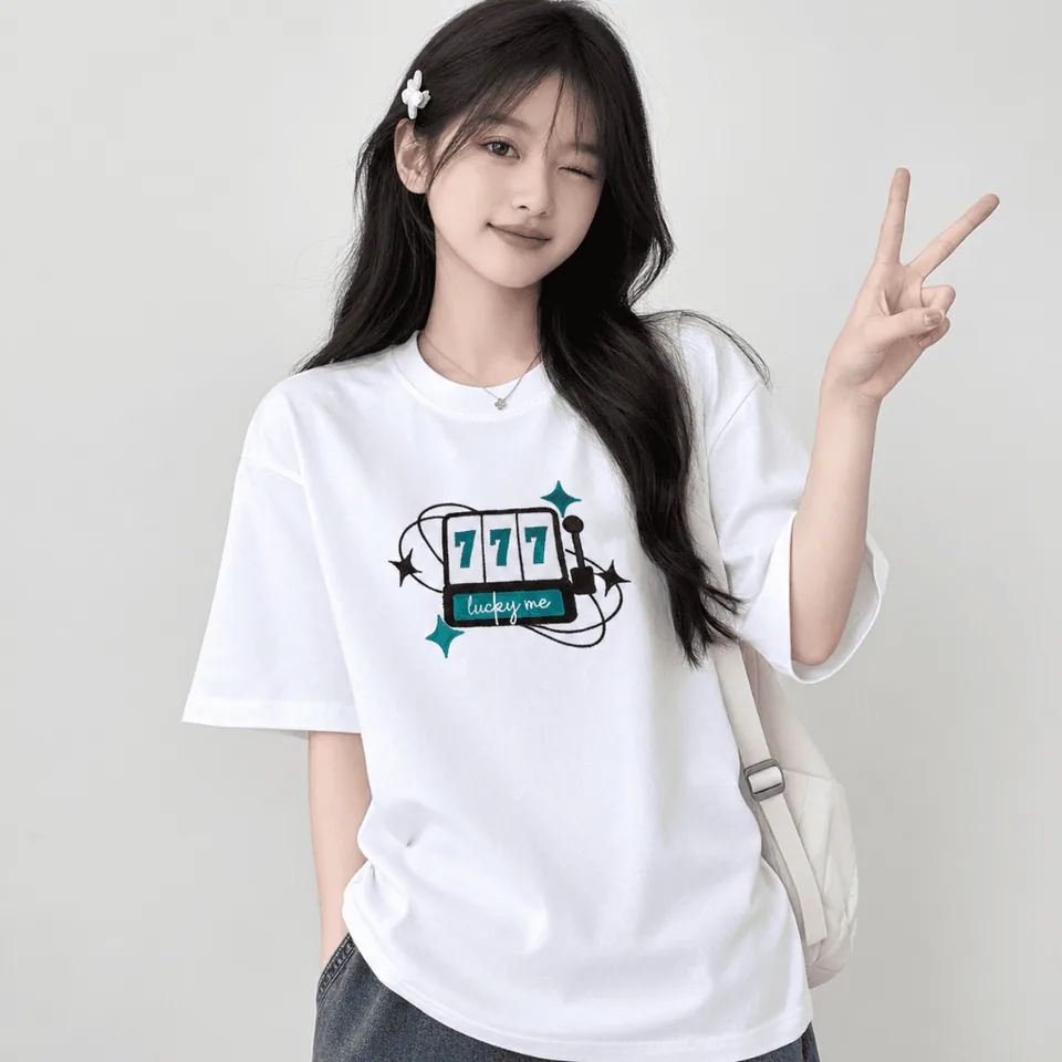 Áo thêu chữ & biểu tượng 777 Lucky của ATUS Clothing
